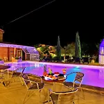De La Petite Reine Hotel 3*