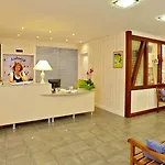 فندق De La Petite Reine 3*