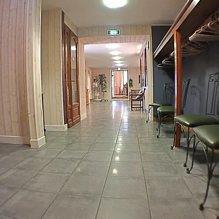 Hotel De La Petite Reine 3*